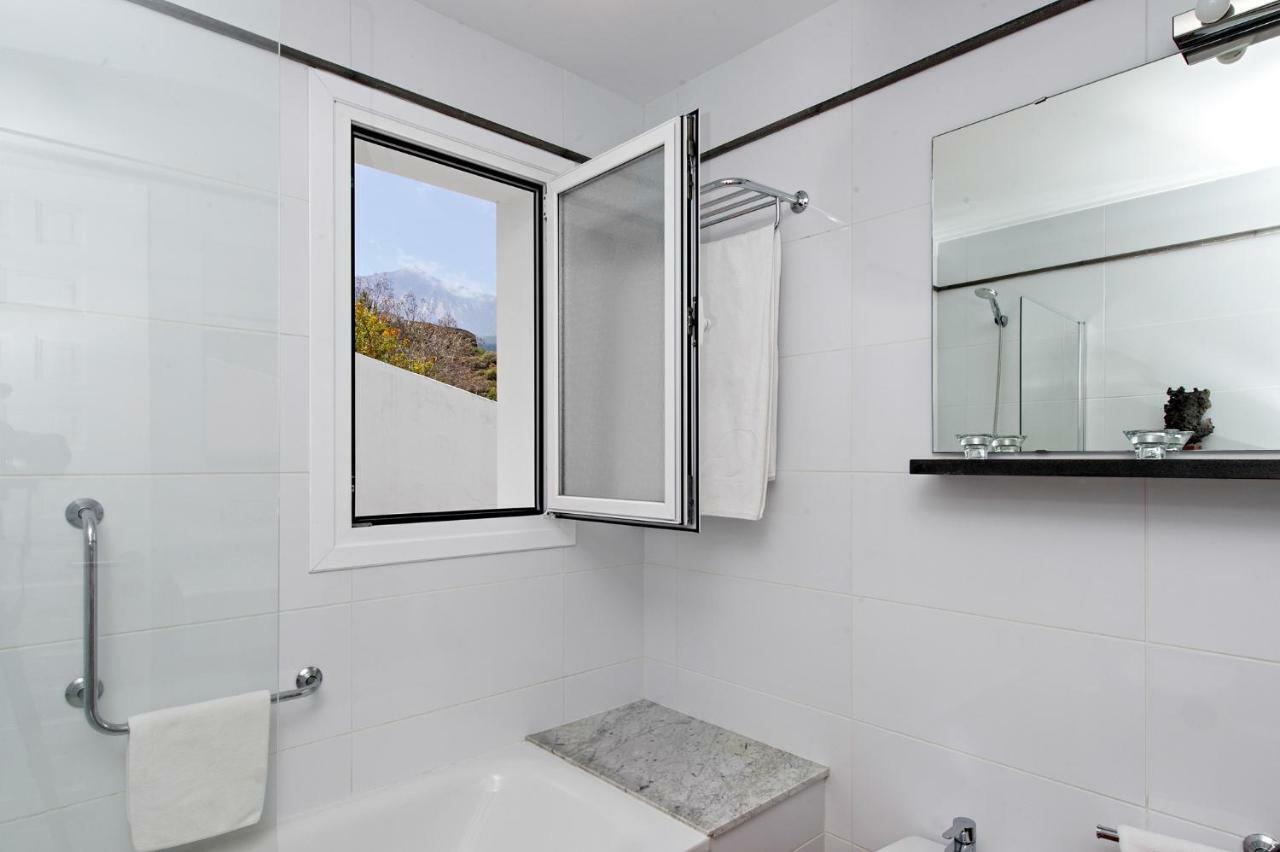 Superior G: Private Pool & Concierge Apartment Icod De Los Vinos Ngoại thất bức ảnh